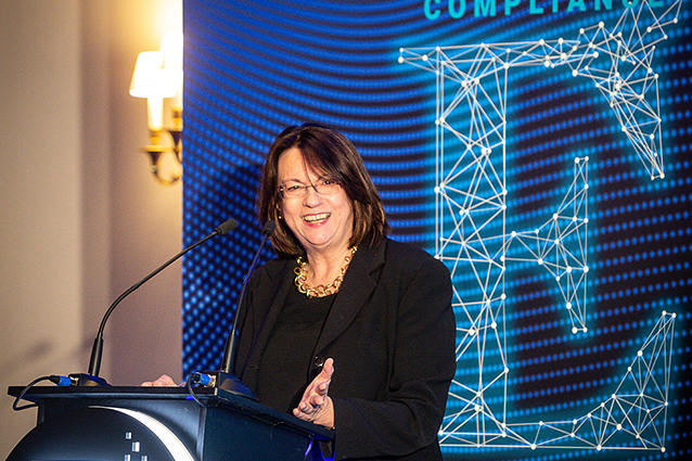 Ana I. Pereda, directora de Expansión durante su discurso de bienvenida .